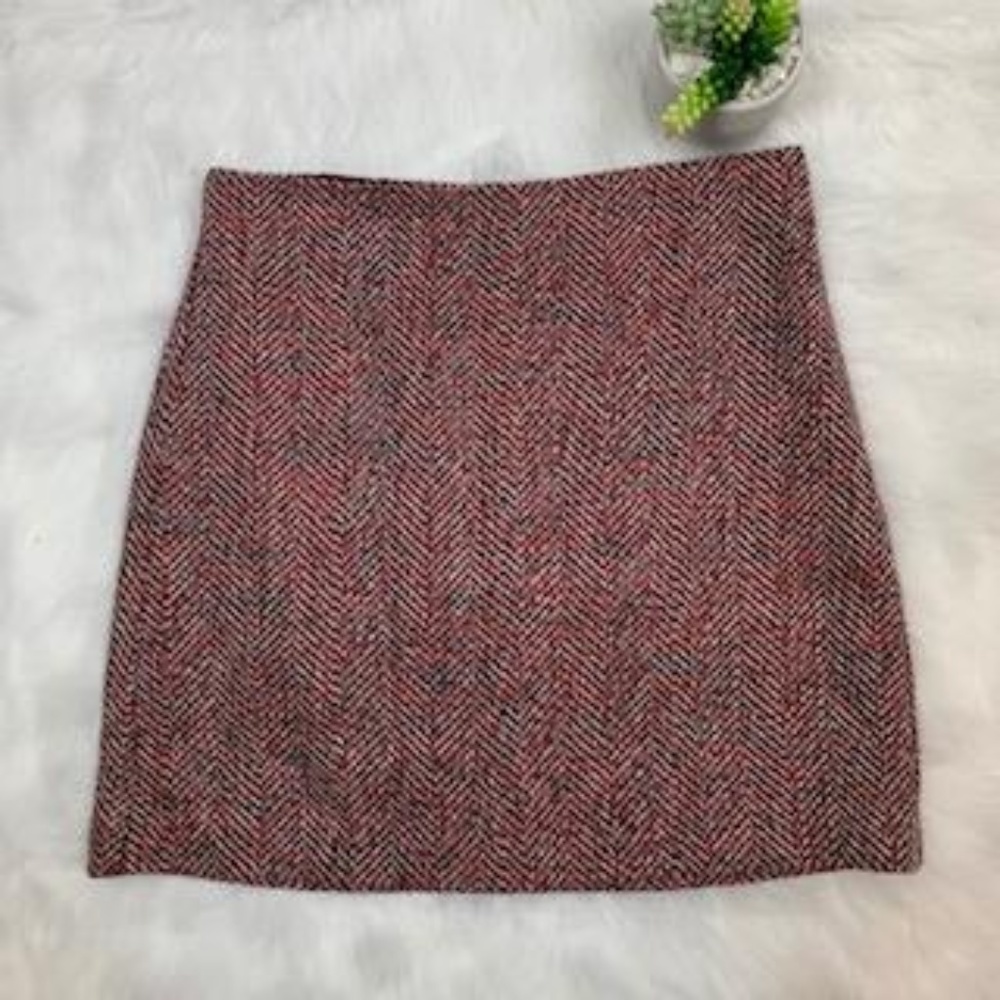Loft Black Red and White Herringbone Mini Skirt